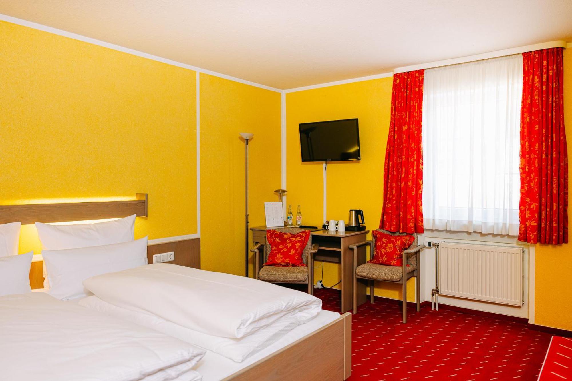 Hotel Restaurant Krone Sulzbach am Kocher Zewnętrze zdjęcie