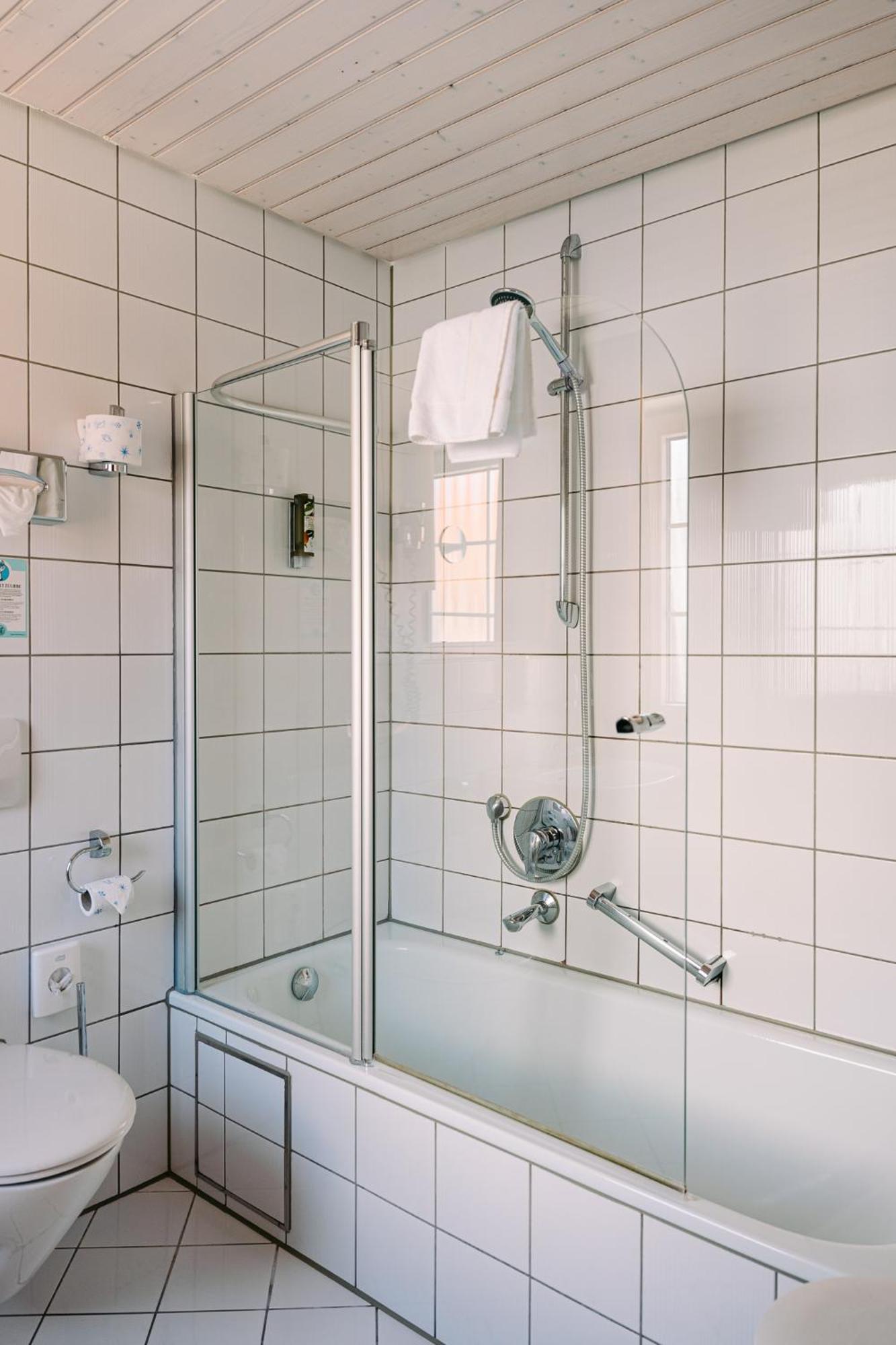 Hotel Restaurant Krone Sulzbach am Kocher Zewnętrze zdjęcie